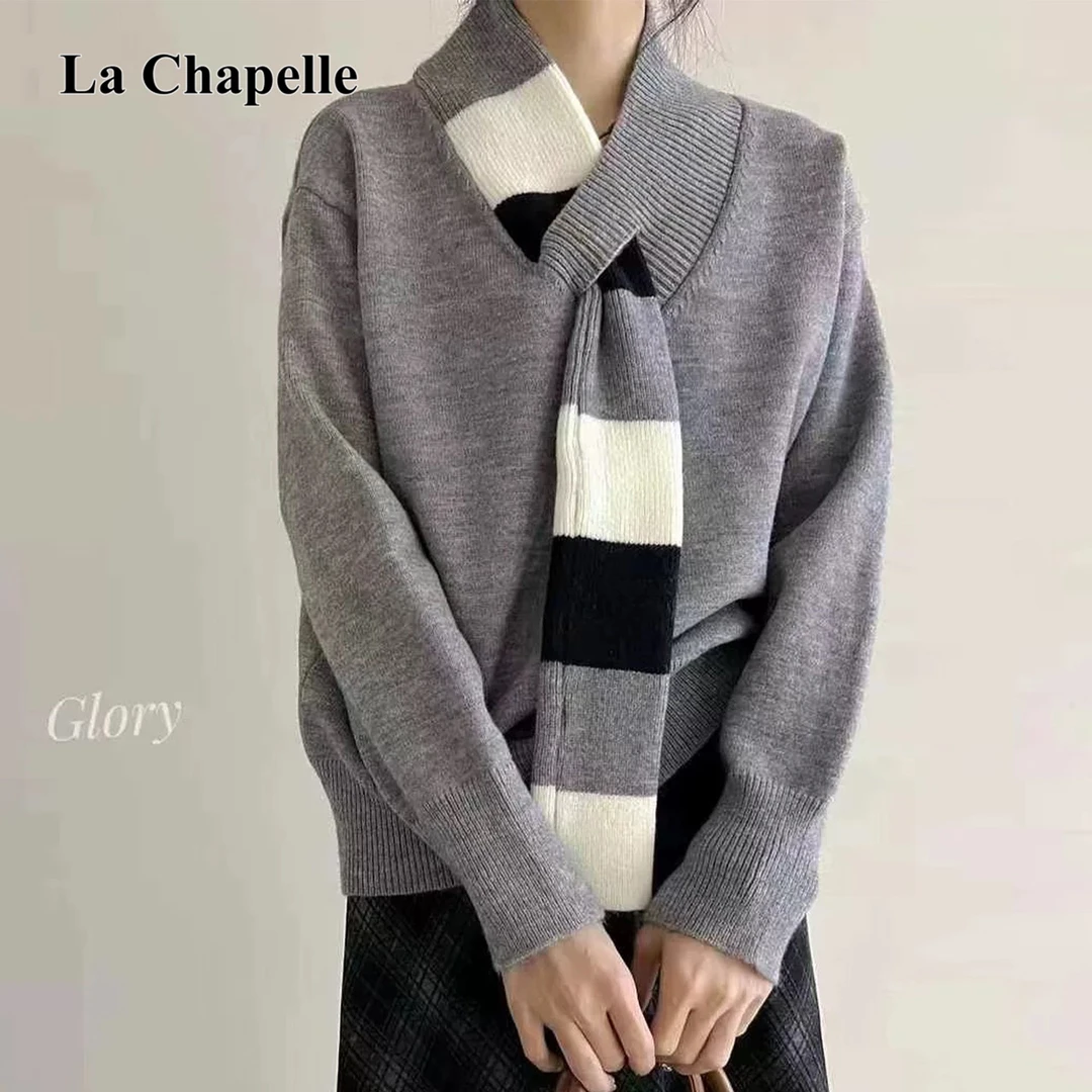 拉夏贝尔2025秋冬新款假围巾设计感V领长袖针织衫简约打底毛衣女