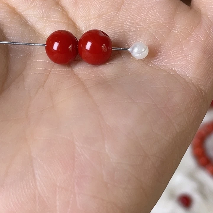 ****4合金合金1.29g ak珠子