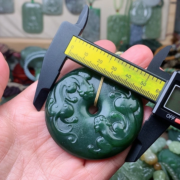 未镶嵌和田玉挂件