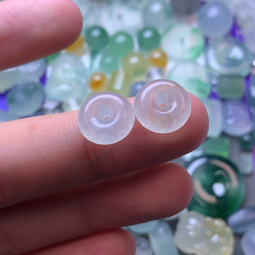 定制翡翠未镶嵌挂件