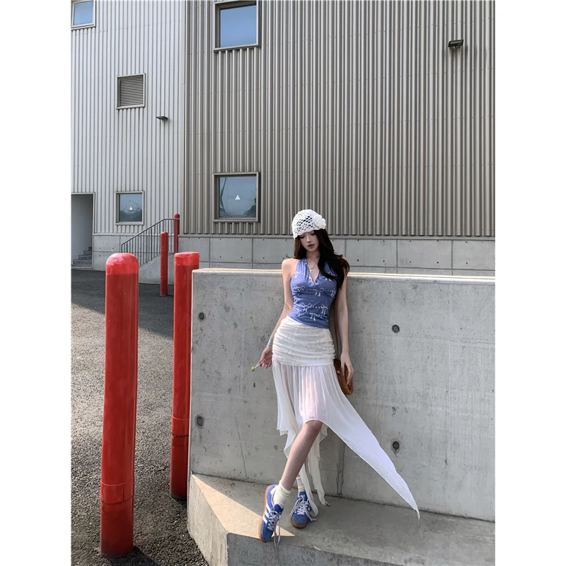 网红洋气炸街女装辣妹V领挂脖背心吊带上衣白色不规则拼接半身裙