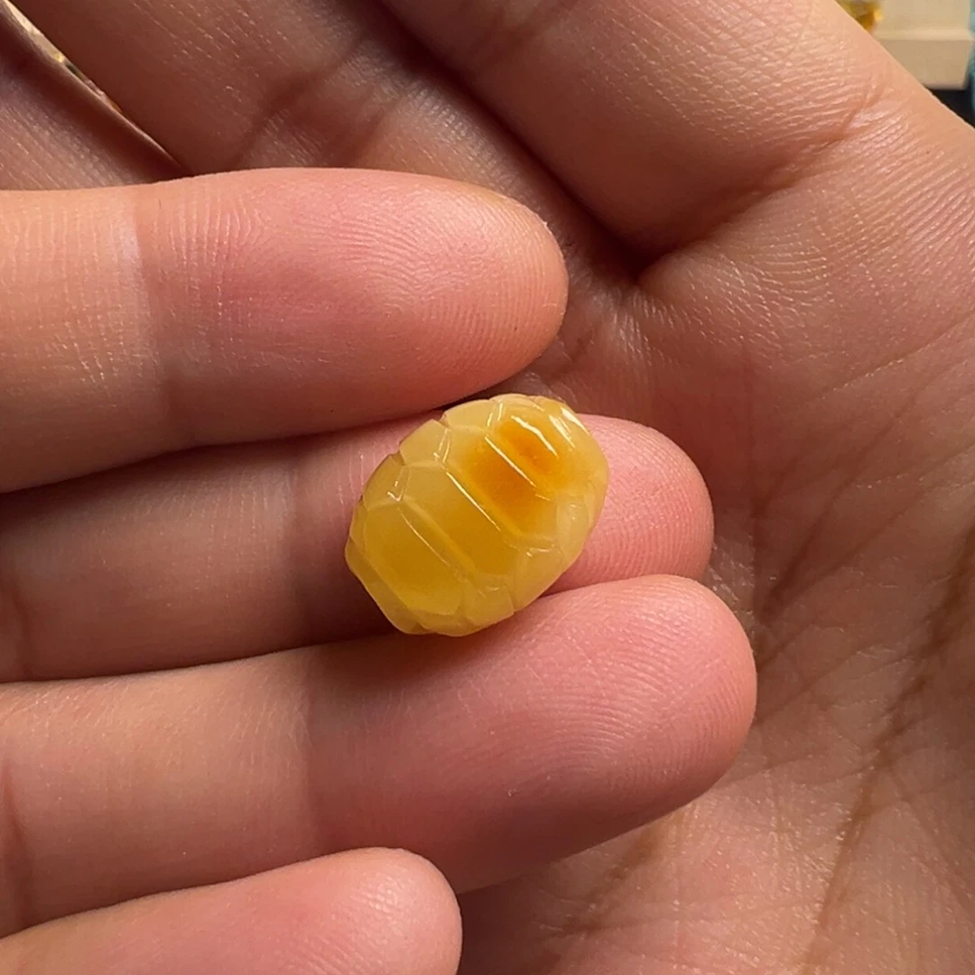 蜜蜡颈饰未镶嵌富甲