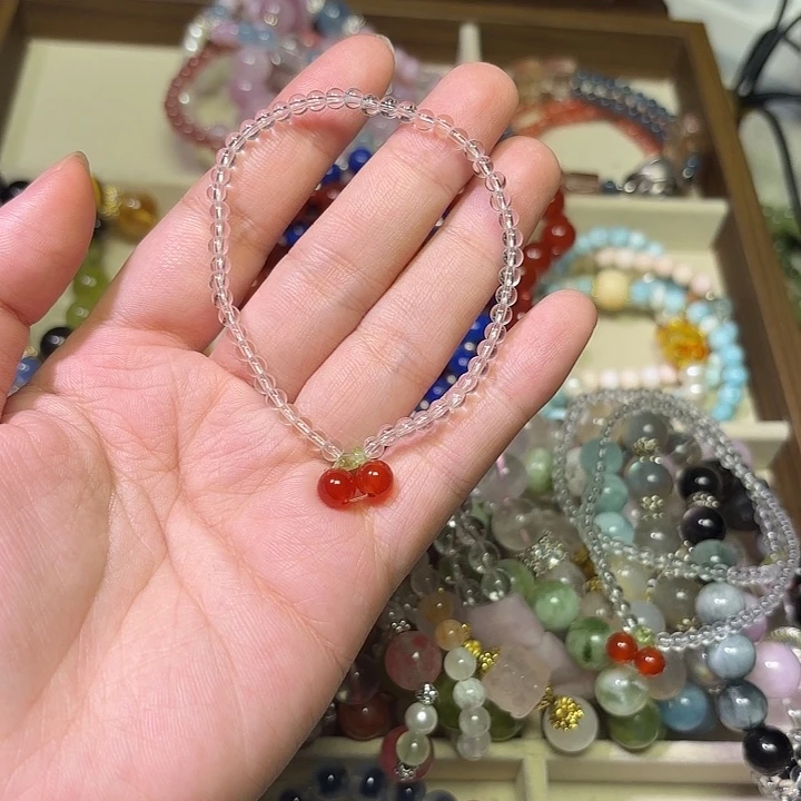 未镶嵌水晶手链金薇薇