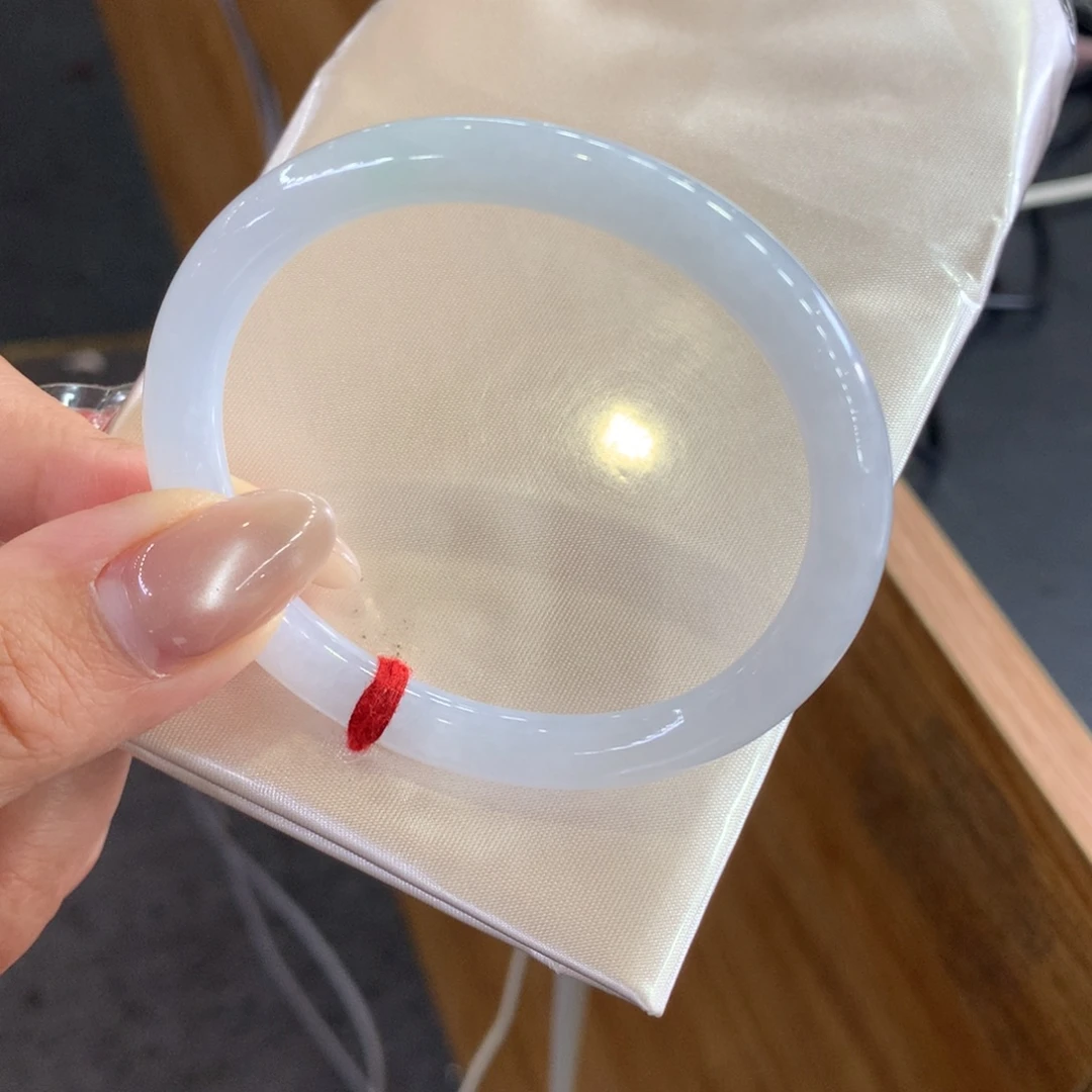 翡翠未镶嵌手镯天然Ａ货翡翠54贵妃开播放漏镯