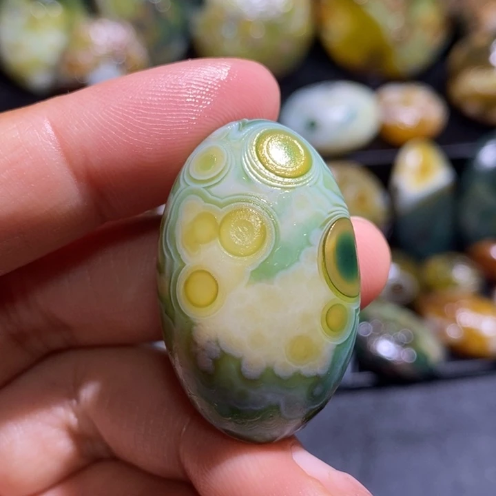 未镶嵌玛瑙/玉髓珠宝奇石