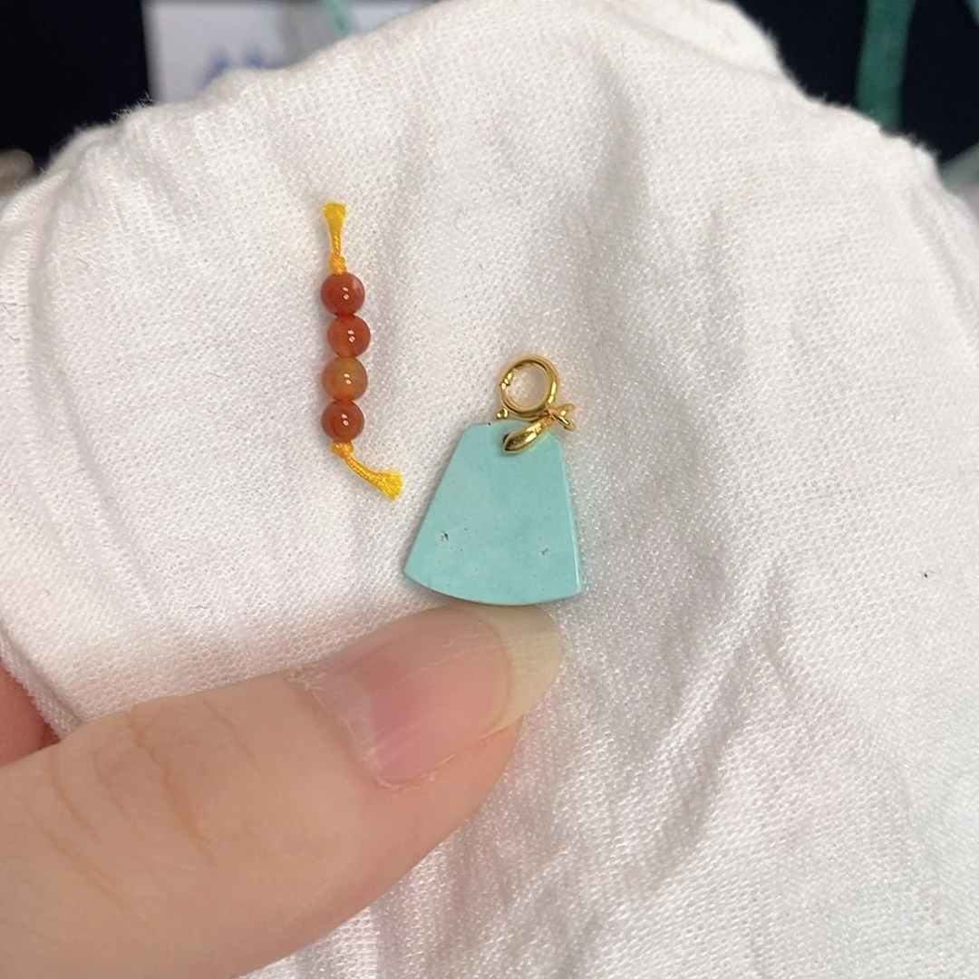 南红玛瑙未镶嵌珠宝奇石