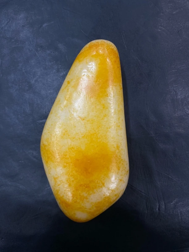 新疆和田玉手把件