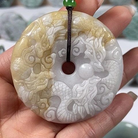 翡翠颈饰未镶嵌九龙扣两面工福利