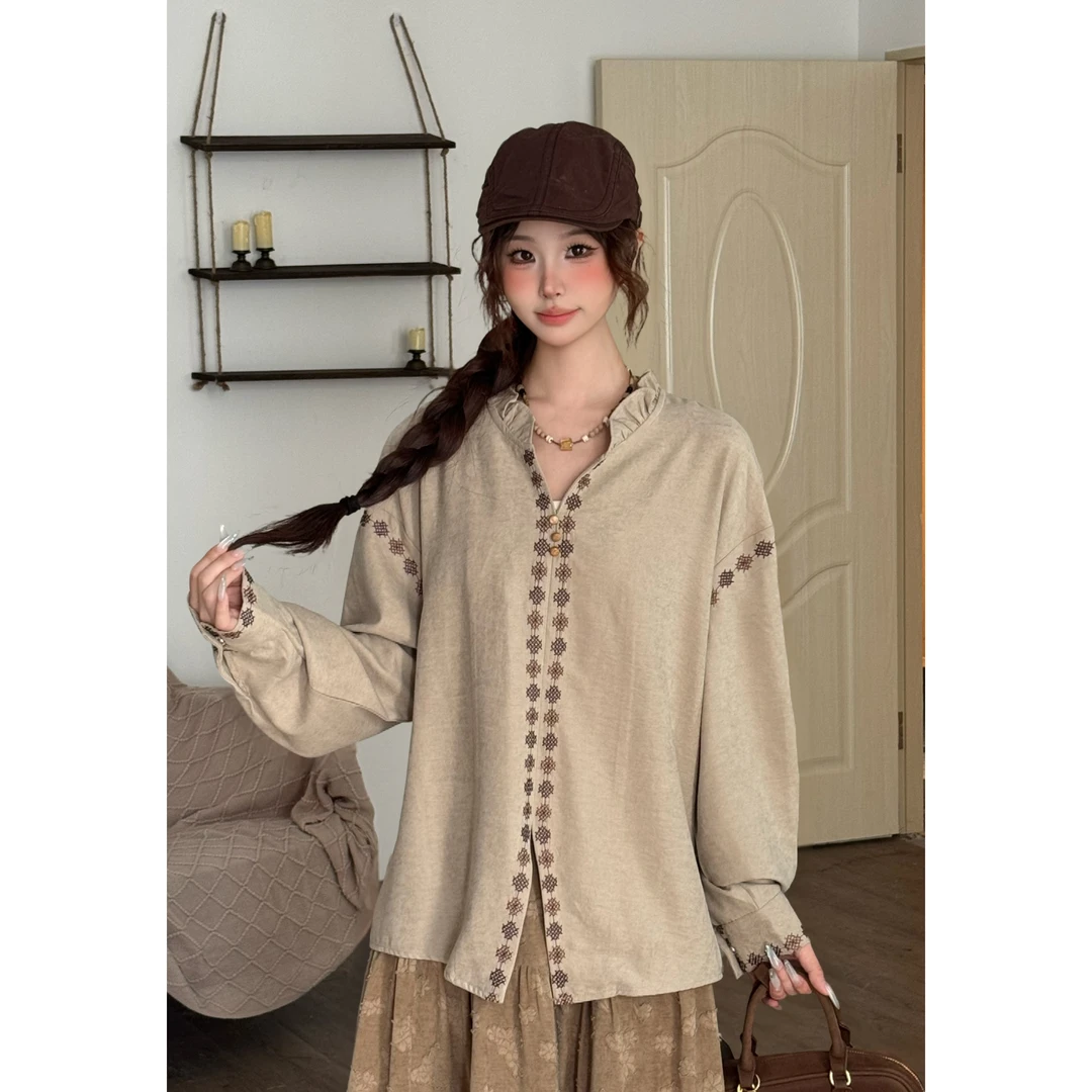 小桌的衬衫【VGVL】休闲风秋季刺绣V领长袖气质设计感衬衫女20940