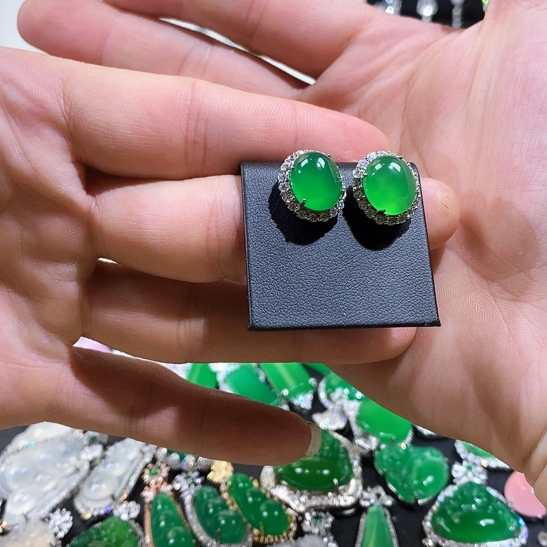 玛瑙/玉髓耳钉未镶嵌