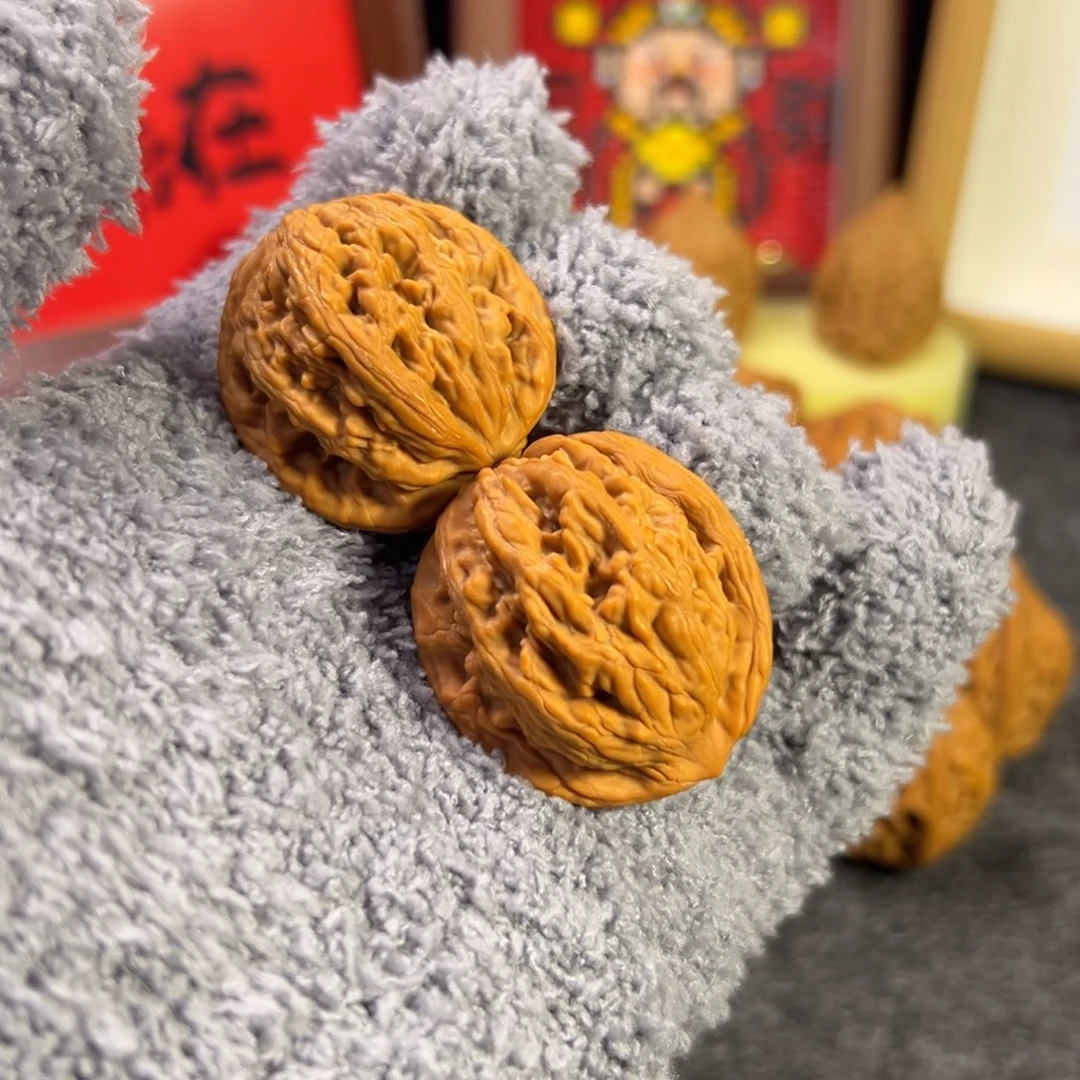 文玩核桃把件虎头