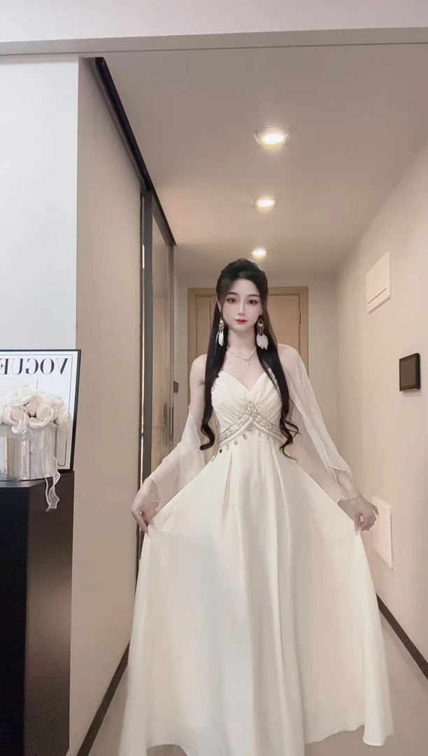 K显瘦性感夏季法式温柔小众设计感连衣裙（无胸垫）防晒开衫两件套