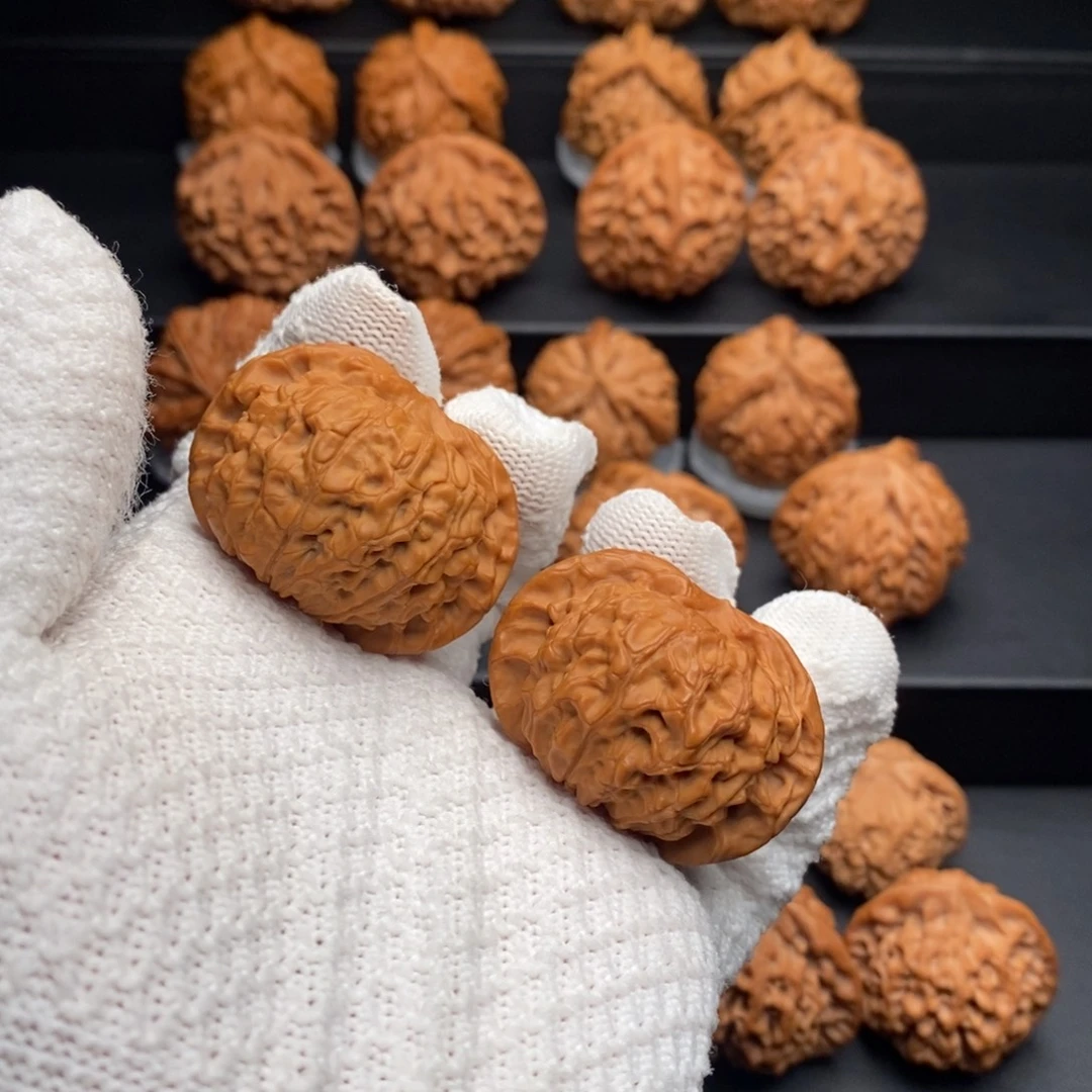 文玩核桃把件40+核王