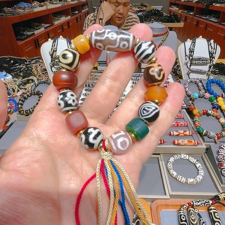 未镶嵌玛瑙/玉髓珠宝奇石