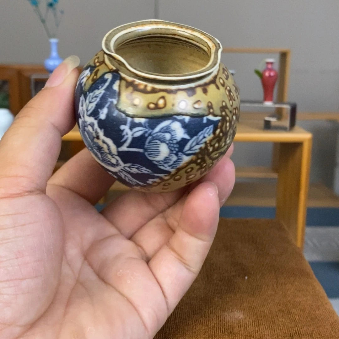摆件景德镇瓷器精品陈列中