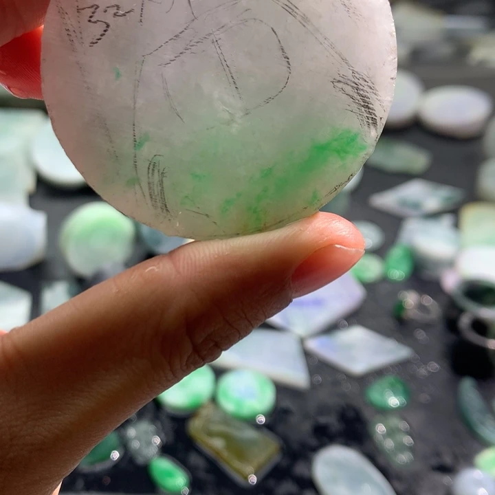 定制翡翠未镶嵌天然翡翠