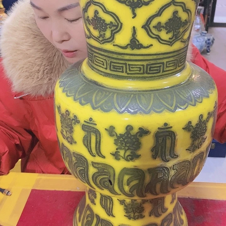 瓷片瓷器和瓷器都很精致