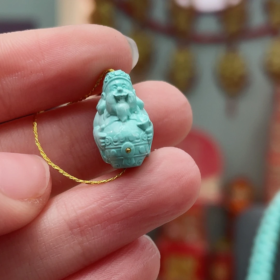 绿松石颈饰未镶嵌