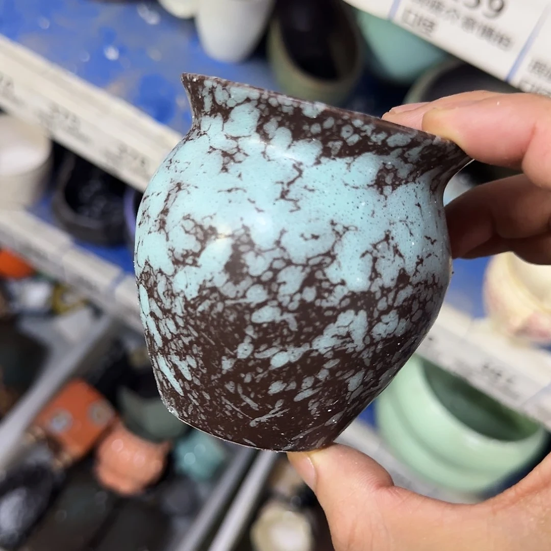 福利局库存尾单·有孔花盆当天满9元发259