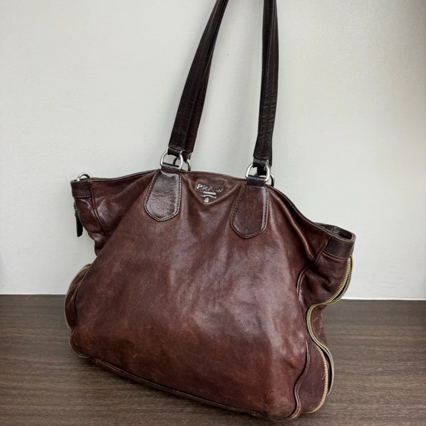 95新 Prada/普拉达 觅时/做旧单肩全皮托特/113963