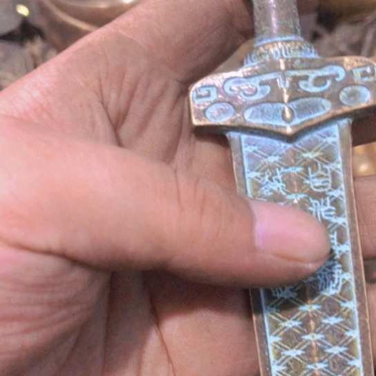 港***！闪电购铜摆件工艺品