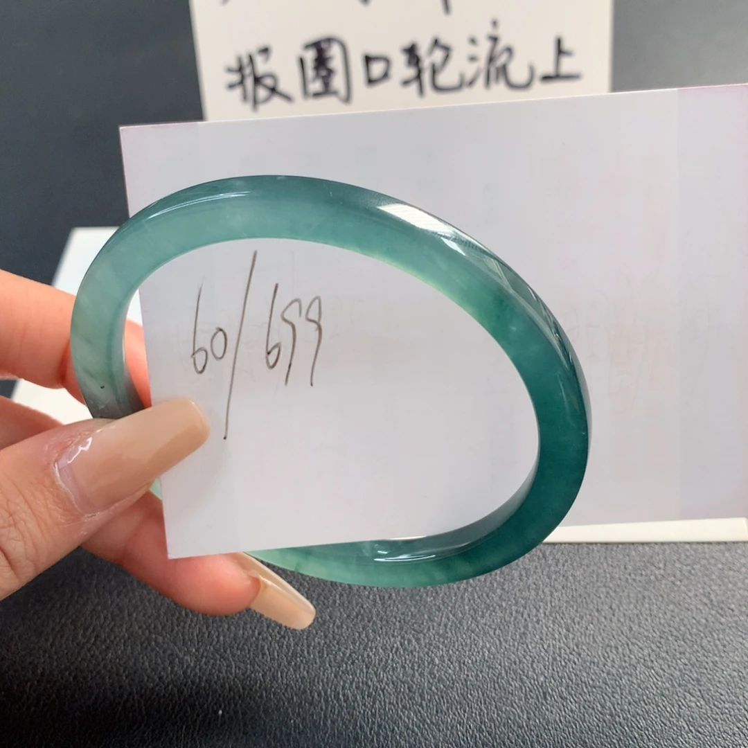 翡翠未镶嵌手镯天然翡翠