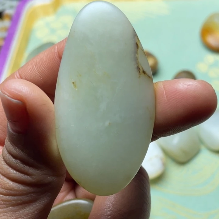 和田玉未镶嵌珠宝半成品