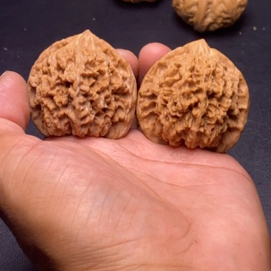 【闪购商品】把件文玩核桃苹果园