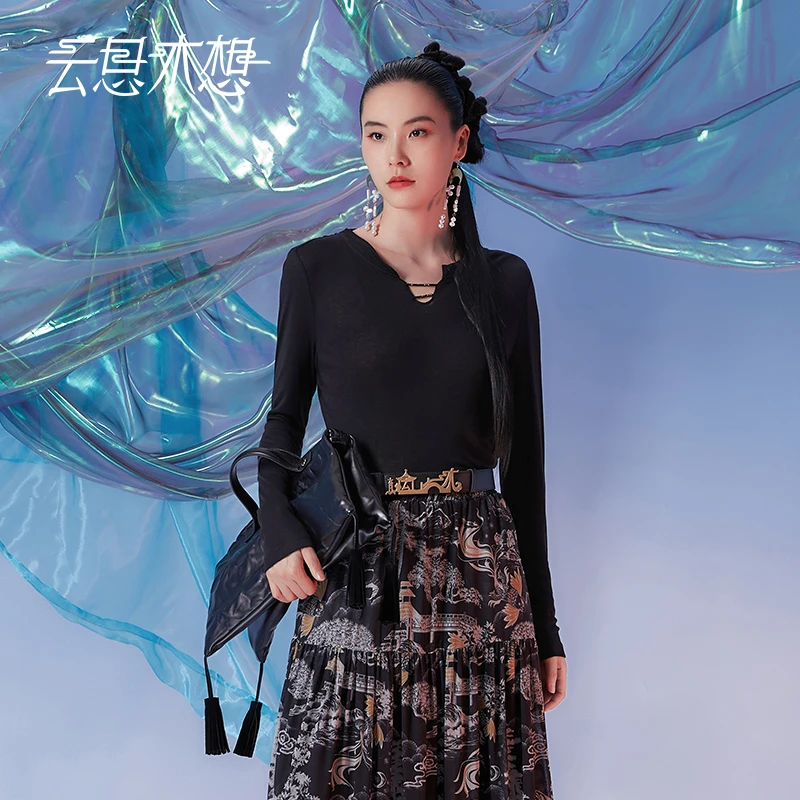 Ysimo-X云思木想摩登国风2024秋季小V领串珠舒适天丝羊毛T恤12113