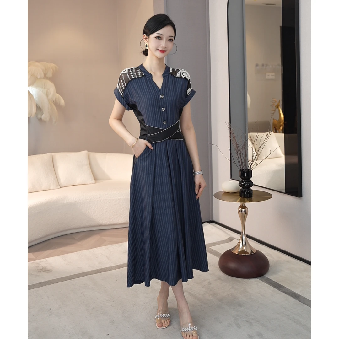 2025夏季新款【H-X527】刺绣拼接软牛仔收腰显瘦中长款气质连衣裙子