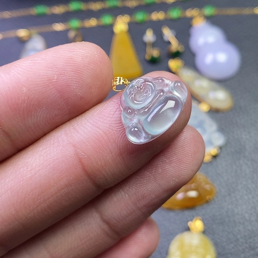 颈饰18K金镶嵌翡翠