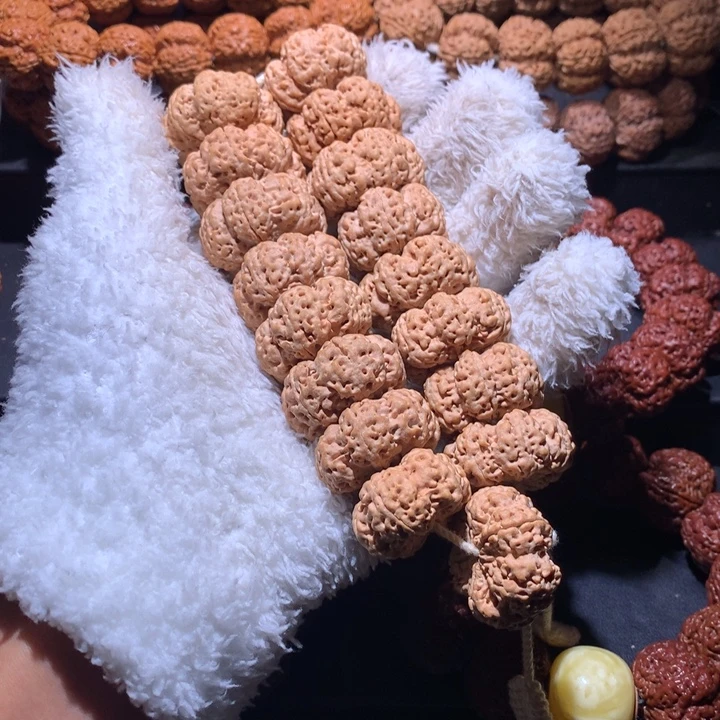 温***昔金刚菩提吊坠31尺夹板雪花扇面