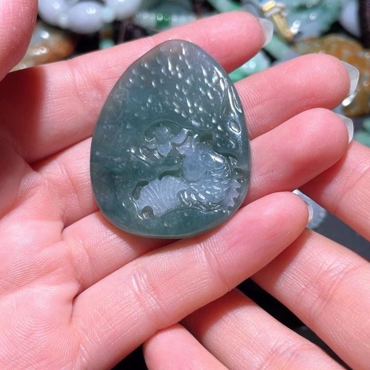 【闪购商品】翡翠颈饰未镶嵌天然翡翠