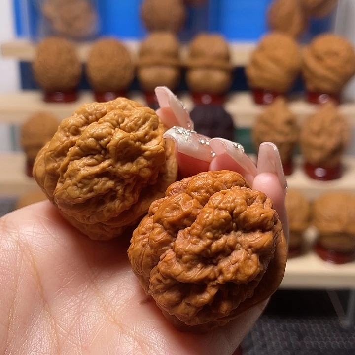 文玩核桃吊坠舍利10