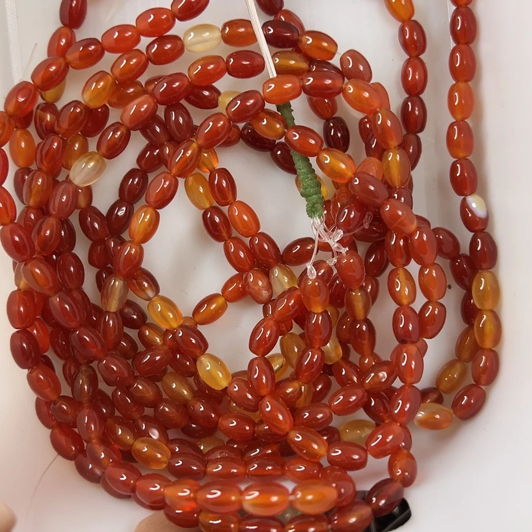 玛瑙/玉髓未镶嵌珠宝半成品，卡6✖️8红玛瑙枣珠一条