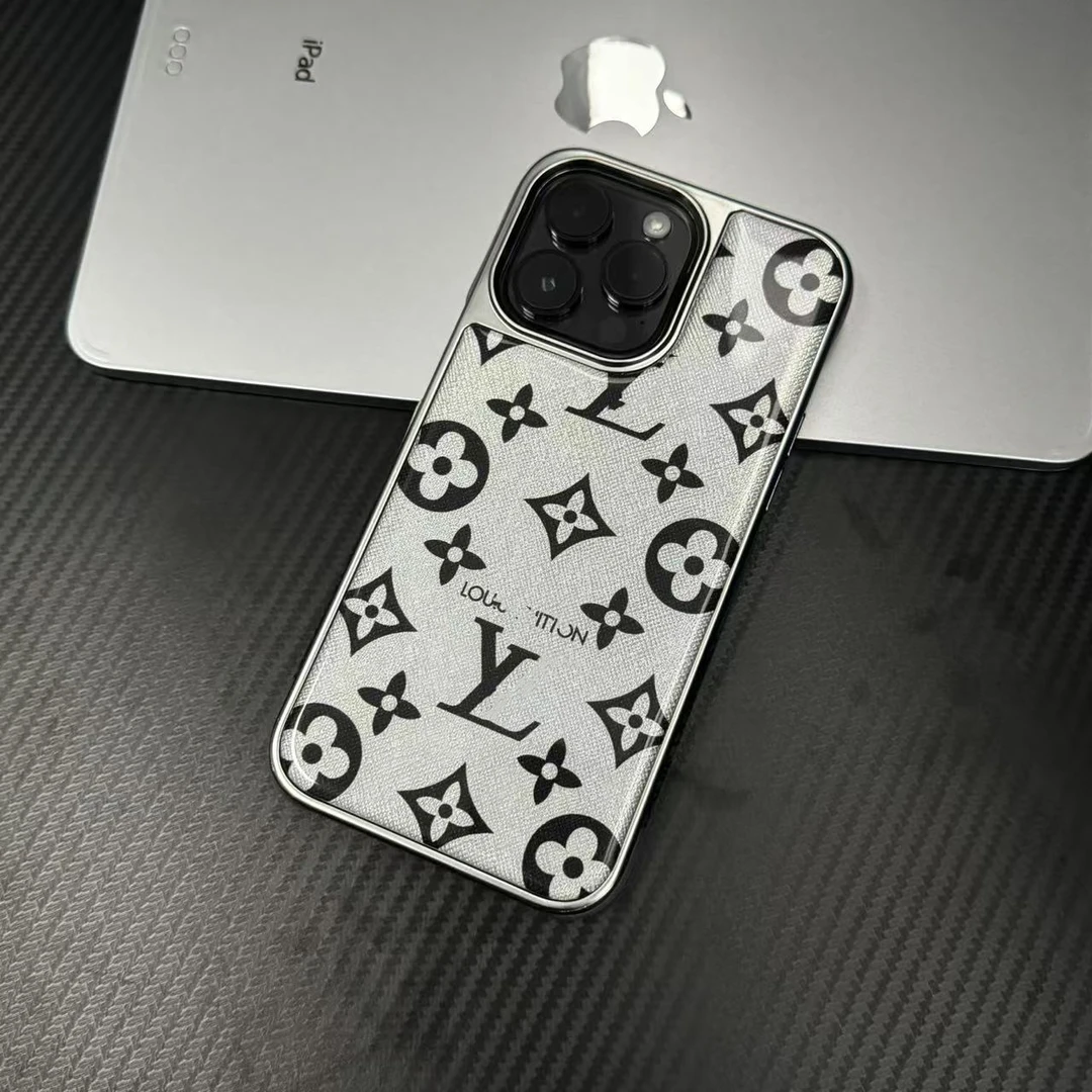 简约高级大牌iPhone16promax手机壳14适用苹果13轻奢15情侣滴胶壳