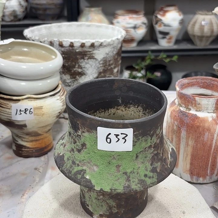 摆件高17，口12，无孔