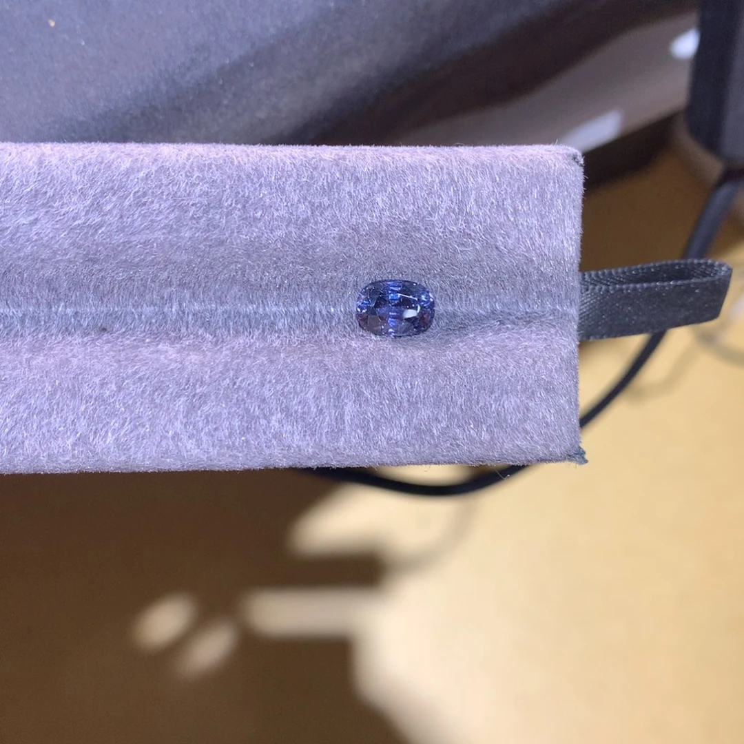 裸石尖晶石蓝色尖晶石1.73ct