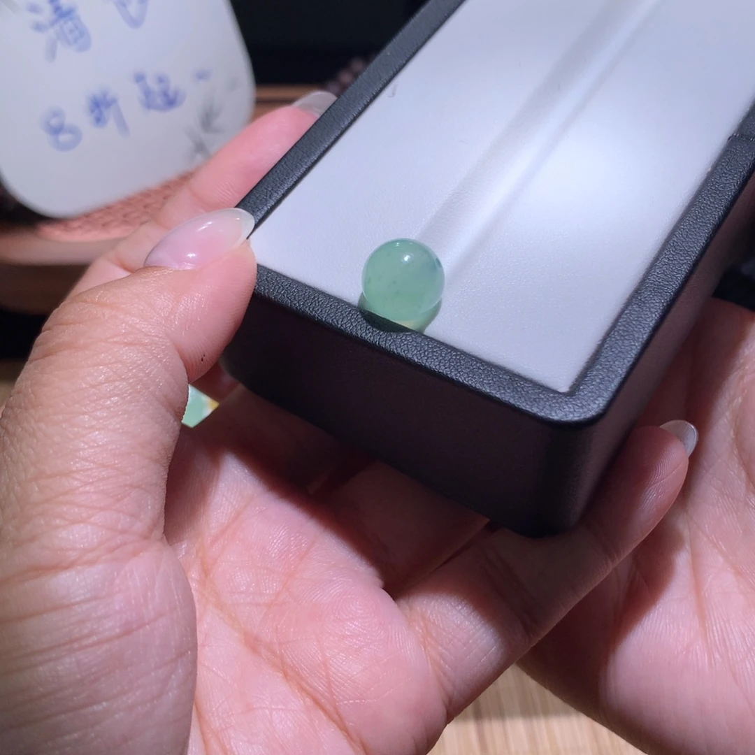翡翠散珠特价甜绿卡11