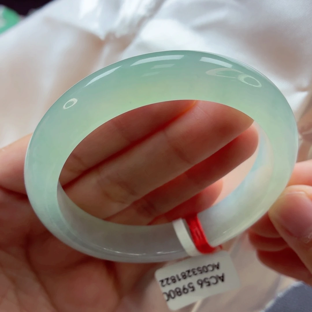 翡翠未镶嵌手镯67号甜绿起光清新耐看99