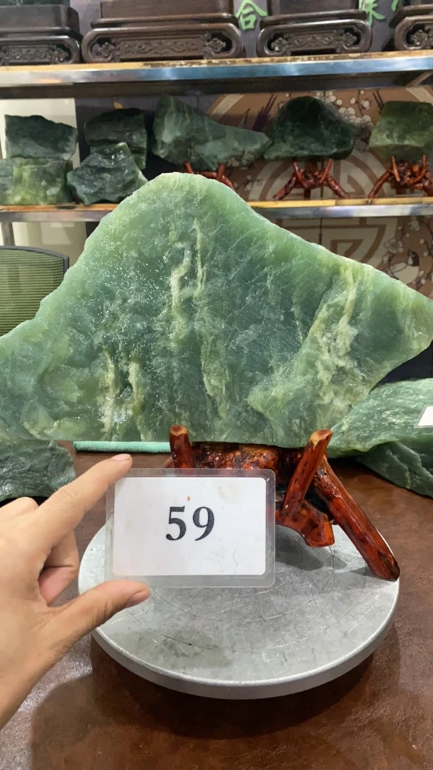 天然岫玉精品原石59