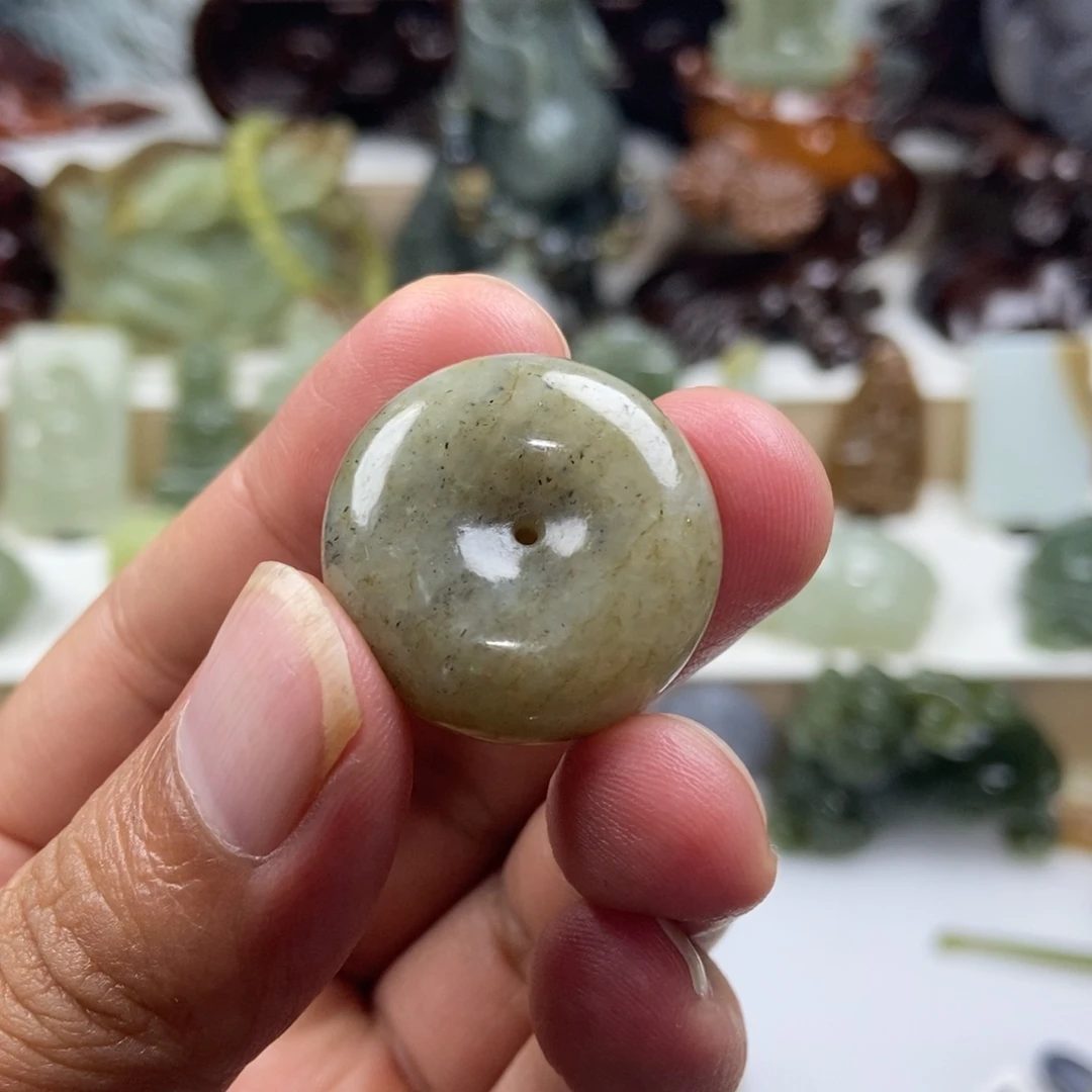 【闪购商品】吊坠(不含链)未镶嵌和田玉