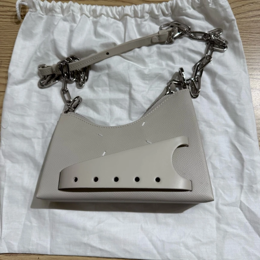 未使用 Maison Margiela/梅森马吉拉 （pm）18*14cm 全新带吊/9286