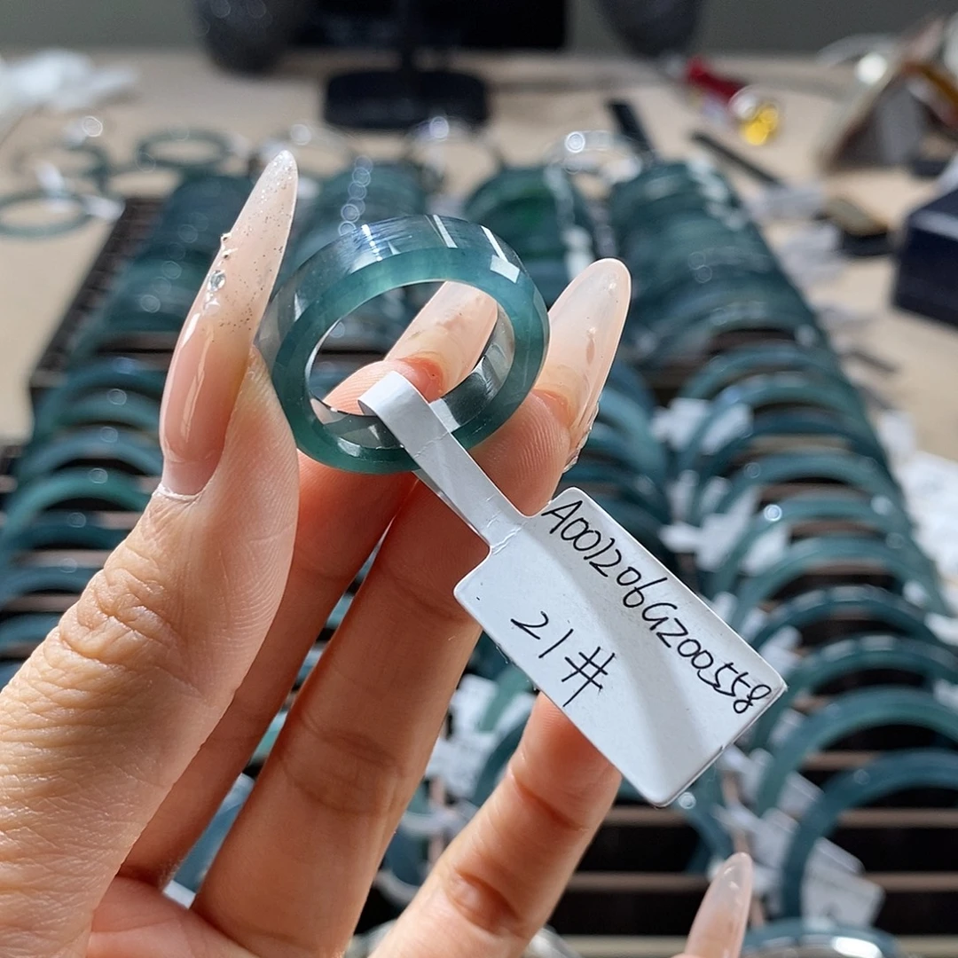 翡翠未镶嵌手镯戒指21