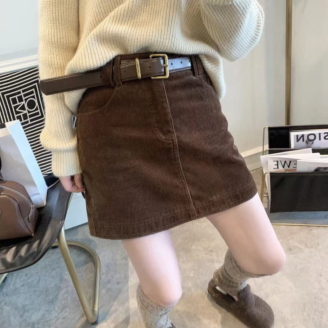 咖色半身裙女秋冬2025新款灯心绒高腰显瘦半裙小个子a字包臀短裙