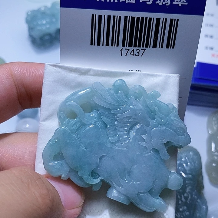 翡翠未镶嵌颈饰天光墟翡翠市场现金代购