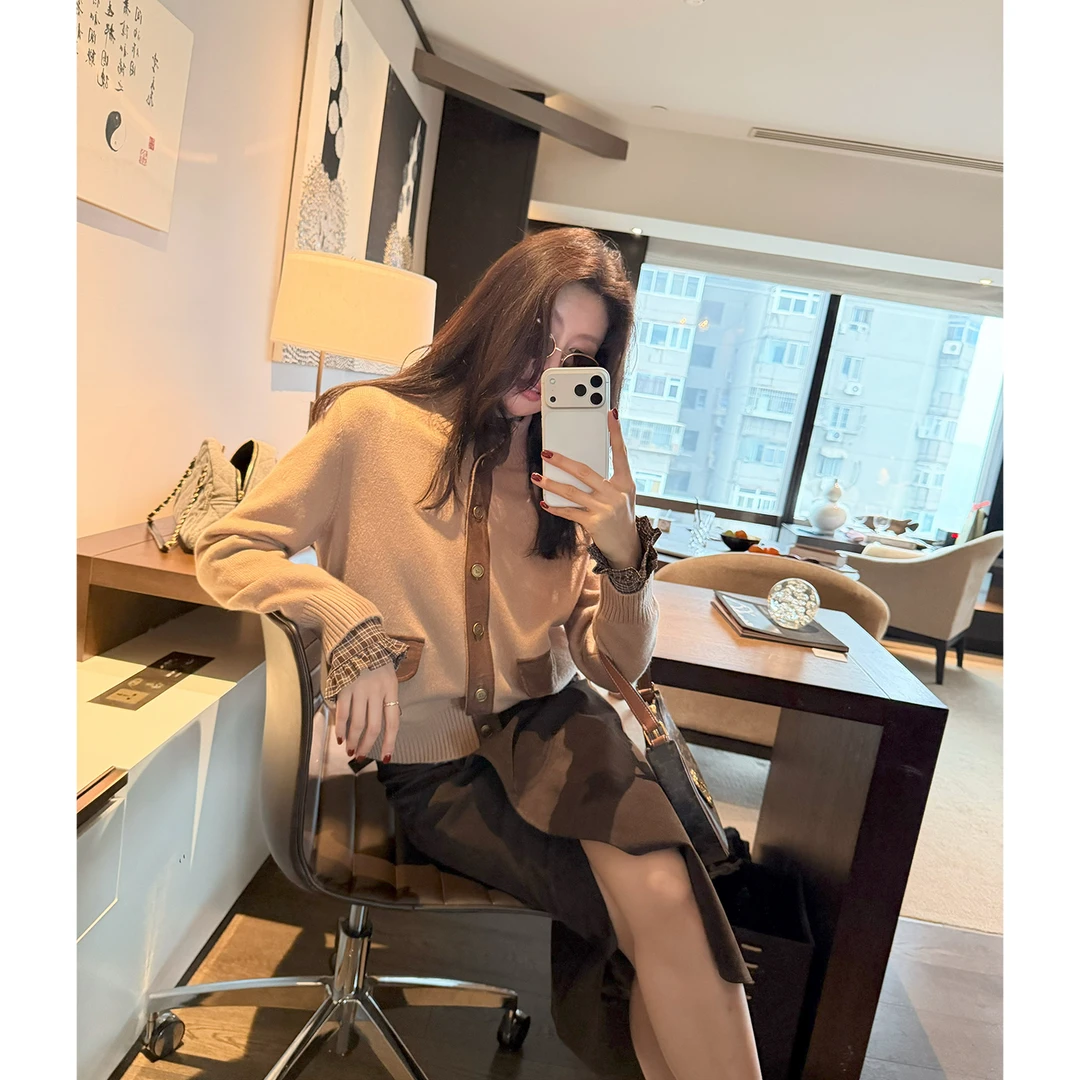 【ALONE SAVOR】龍喜儿 无暇素华 简约拼色半高领羊毛针织衫J440