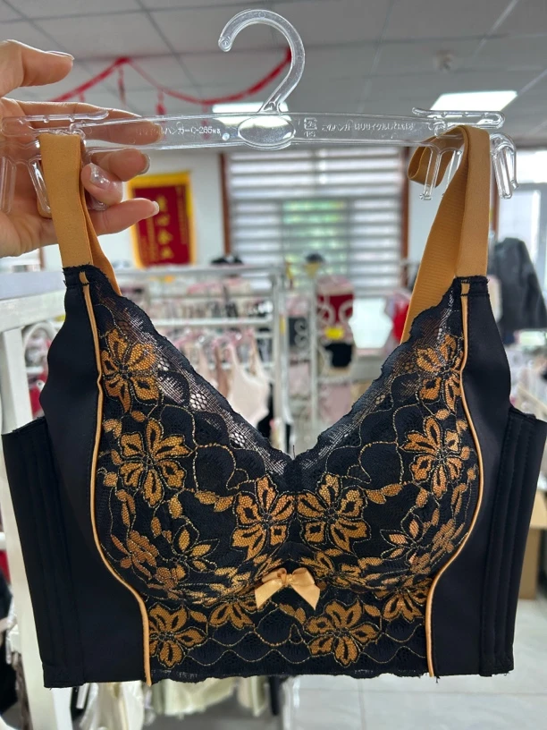 无钢圈聚拢收复乳艾草养护型内衣A1