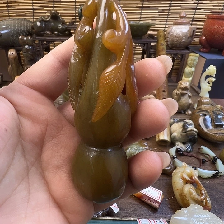 和田玉（糖玉）未镶嵌挂件