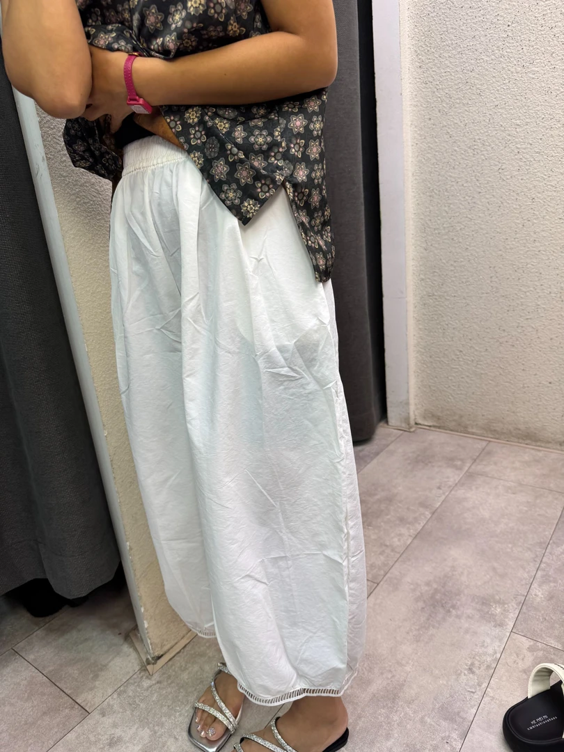 XZ 精品女装  白裤子